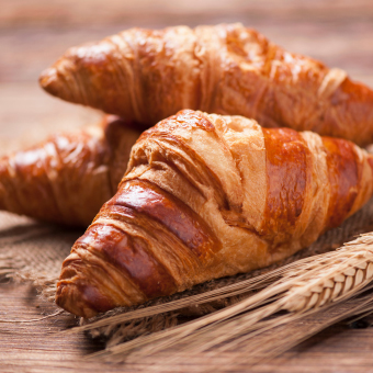 Κρουασάν - Βάφλες - Τσουρέκια