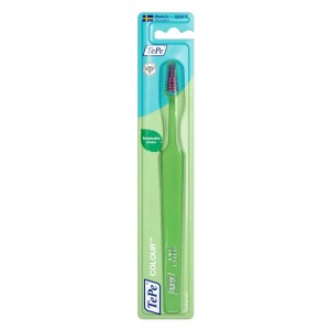Tepe Colour Compact Extra Soft Οδοντόβουρτσα Πράσινη με Πράσινες και Φούξια Ίνες, 1 τμχ