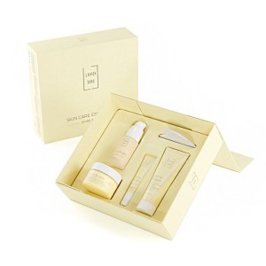 Lavish Care Shine Bright Skin Care Essentials Box Set Σετ Περιποίησης Προσώπου για Αποτοξίνωση, 1σετ