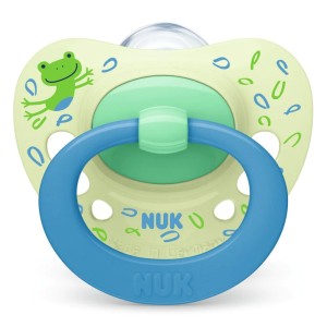 Nuk Ορθοδοντική Πιπίλα Σιλικόνης για 6-18 μηνών Signature με Θήκη Λαχανί Βατραχάκι, 1τμχ